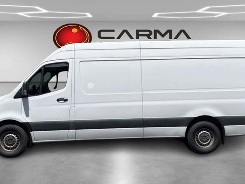 Used 2021 Mercedes-Benz Sprinter 2500 image 2