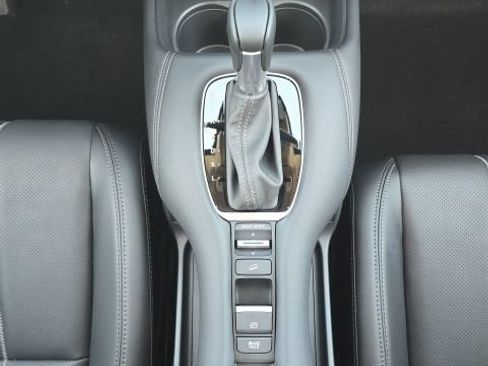 Used 2026 Honda HR-V EX-L image 32