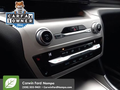 Used 2020 Ford Explorer XLT w/ Equipment Group 202A image 17