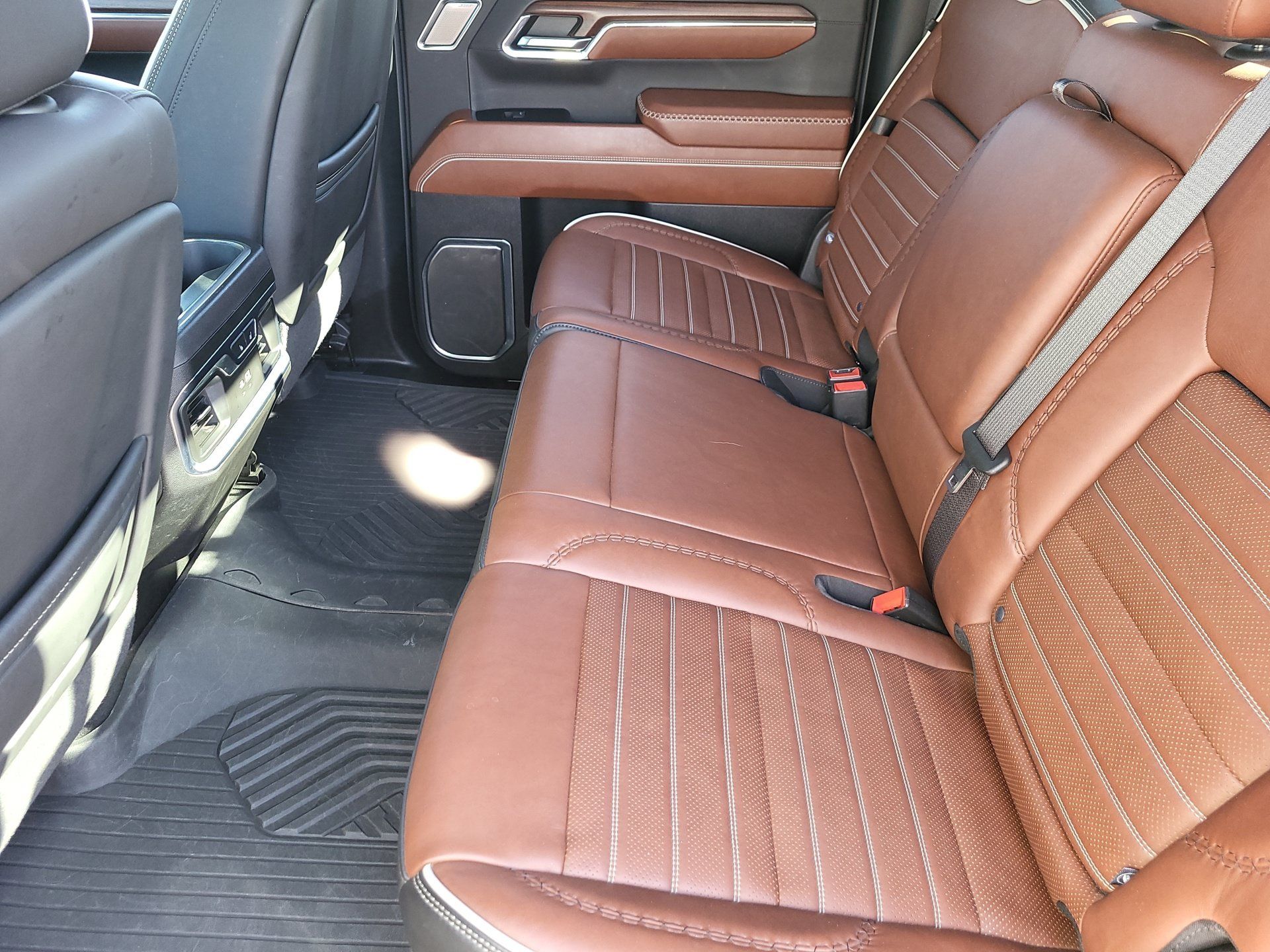 Certified 2024 GMC Sierra 1500 Denali Ultimate AWD/4WD image 23