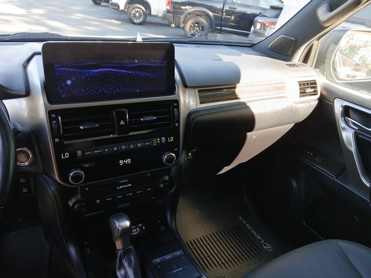 Used 2023 Lexus GX 460 Premium w/ Premium Plus Package AWD/4WD image 22