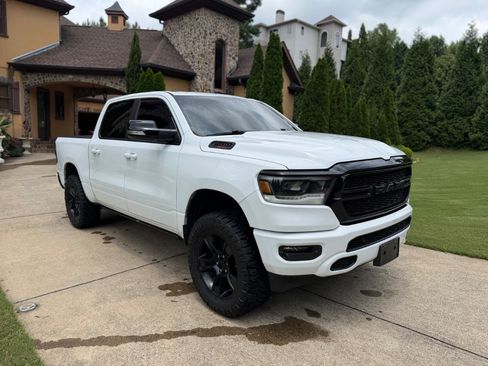 Used 2021 RAM 1500 Big Horn AWD/4WD image 4