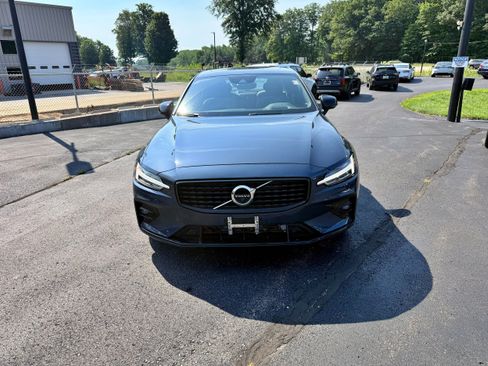 Used 2022 Volvo S60 B5 R-Design AWD/4WD image 4