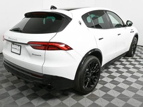 New 2025 Maserati Grecale Modena image 30