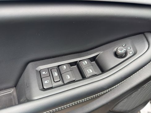 New 2026 Jeep Grand Cherokee L 4WD image 11