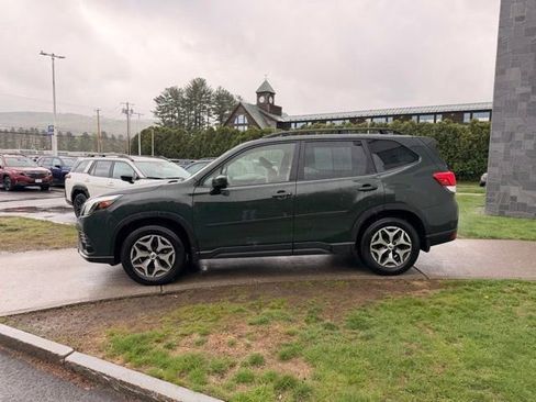 Certified 2023 Subaru Forester Premium AWD/4WD image 9