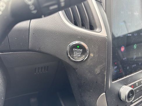 Used 2024 Ford Edge SEL w/ Convenience Package image 31