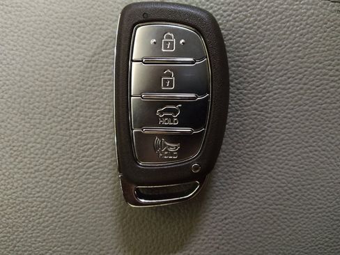Used 2018 Hyundai Tucson Value AWD/4WD image 32