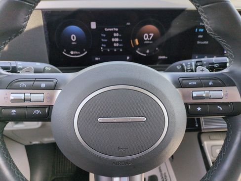 Used 2025 Hyundai Kona SEL FWD image 16