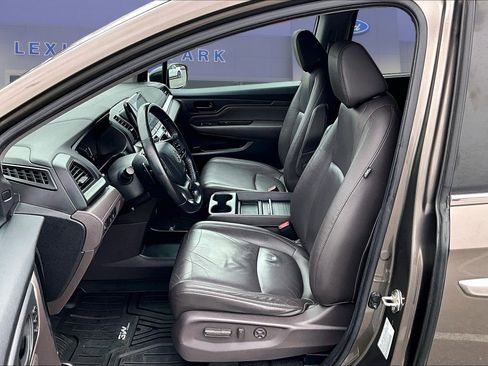 Used 2019 Honda Odyssey Touring image 21