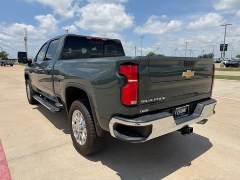 Used 2025 Chevrolet Silverado 2500 LTZ w/ LTZ Convenience Package AWD/4WD image 5