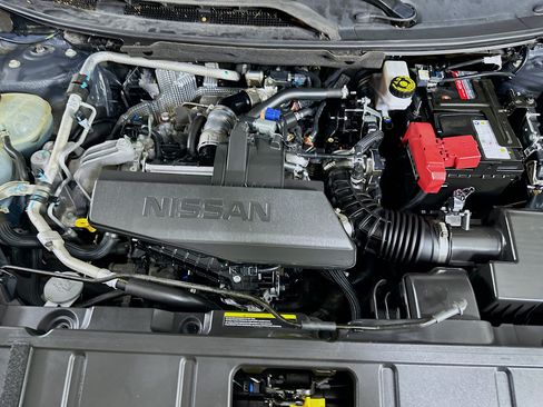 Used 2024 Nissan Rogue S AWD/4WD image 31