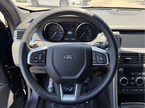 Used 2019 Land Rover Discovery Sport SE AWD/4WD image 22