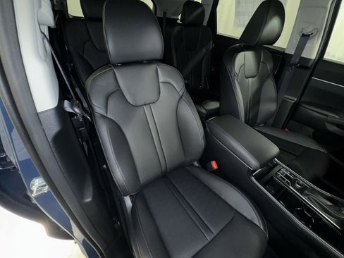 New 2025 Kia Sorento X-Line EX image 32