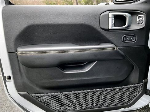 Certified 2024 Jeep Wrangler Sahara image 25