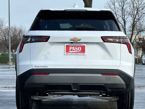 New 2026 Chevrolet Equinox LT image 6