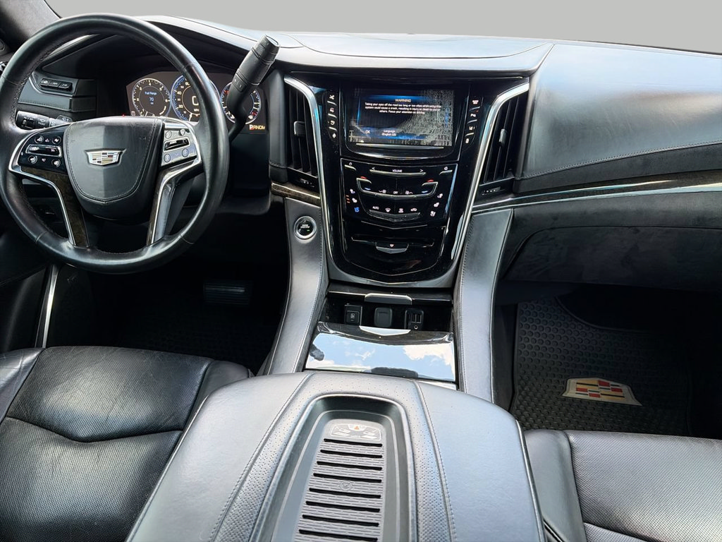 Used 2015 Cadillac Escalade Platinum AWD/4WD image 12