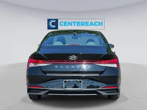 Used 2023 Hyundai Elantra SEL FWD image 6