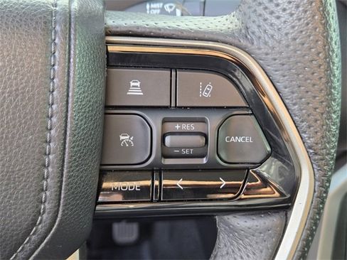 Used 2023 Toyota Tundra Limited image 23