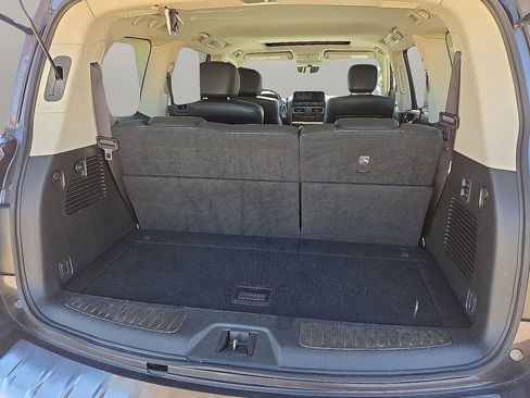 Used 2024 INFINITI QX80 Luxe image 18