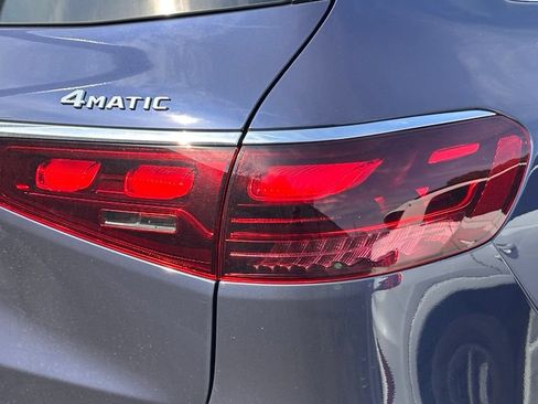 Used 2024 Mercedes-Benz GLS 450 4MATIC image 9