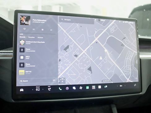 Used 2022 Tesla Model X Plaid AWD/4WD image 15