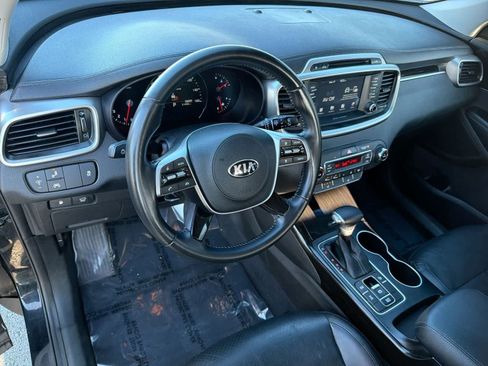 Used 2019 Kia Sorento EX image 10