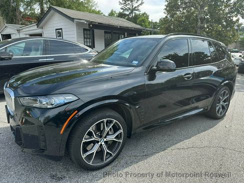 Used 2026 BMW X5 xDrive50e w/ M Sport Package AWD/4WD image 31