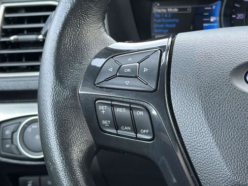Certified 2018 Ford Explorer XLT w/ Equipment Group 201A AWD/4WD image 23