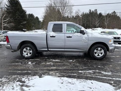 Used 2024 RAM 1500 Classic SLT image 8