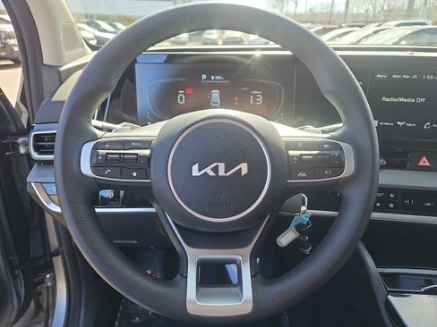 Used 2024 Kia Sportage LX image 15