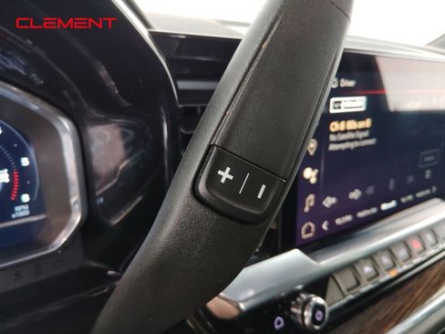 Used 2023 GMC Sierra 1500 SLE image 14