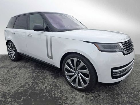Used 2023 Land Rover Range Rover Autobiography image 7