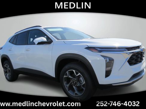 New 2026 Chevrolet Trax LT w/ LT Convenience Package FWD image 32