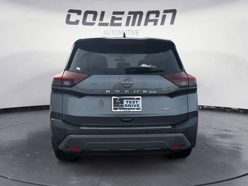 Used 2023 Nissan Rogue S image 4
