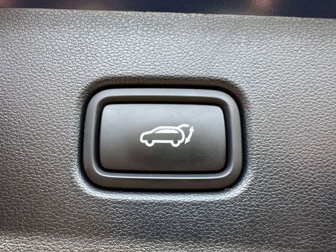 Used 2023 Hyundai Tucson Limited image 11