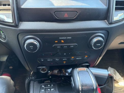 Used 2021 Ford Ranger Lariat w/ Tremor Off-Road Package AWD/4WD image 10