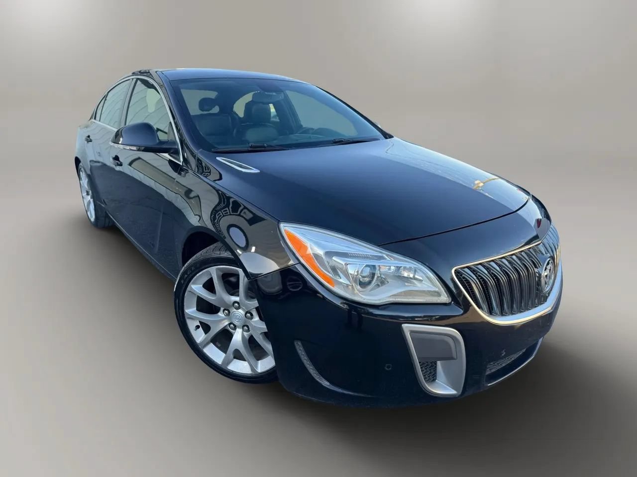 Used 2016 Buick Regal GS FWD image 2
