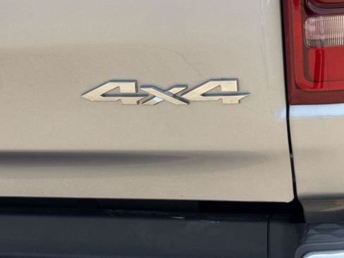 Used 2023 RAM 1500 Laramie AWD/4WD image 9