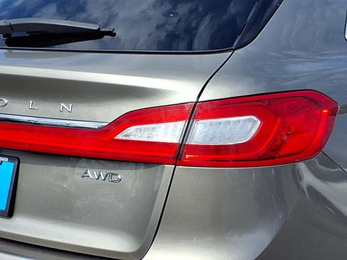 Used 2016 Lincoln MKX Reserve w/ Climate Package image 27