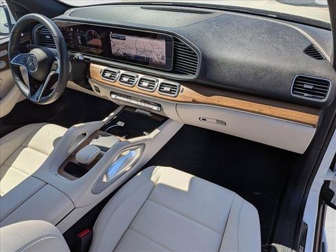 Certified 2025 Mercedes-Benz GLE 450e 4MATIC image 21