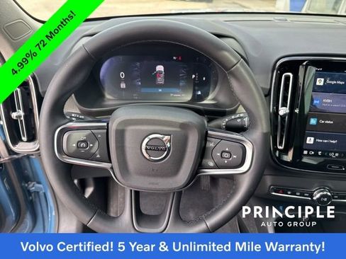 Certified 2025 Volvo XC40 B5 Core image 27