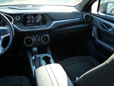 Used 2020 Chevrolet Blazer LT AWD/4WD image 11