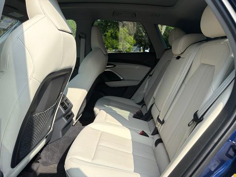 Used 2025 Audi Q5 Prestige AWD/4WD image 15