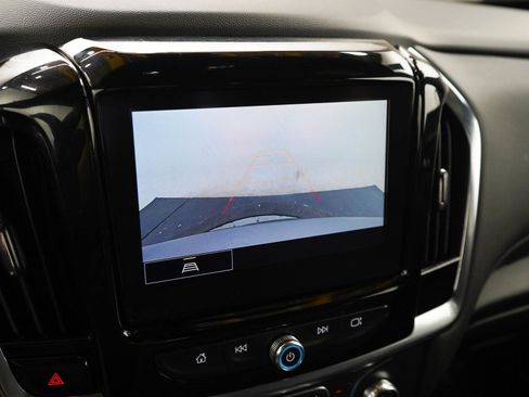 Used 2023 Chevrolet Traverse LT AWD/4WD image 23