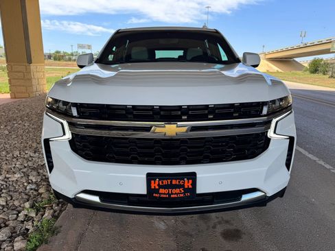 Used 2023 Chevrolet Suburban LS RWD image 8