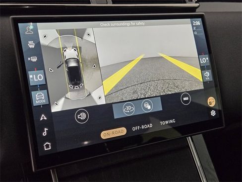 New 2026 Land Rover Range Rover Velar Dynamic SE image 25