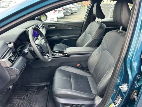 Used 2025 Toyota Camry XSE image 14