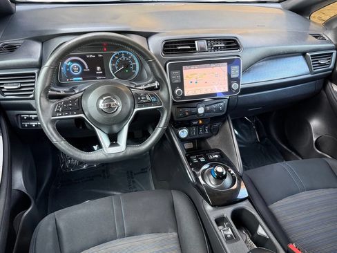 Used 2021 Nissan Leaf SV w/ SV Technology Package FWD image 29