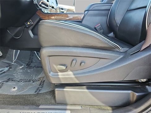Used 2017 Chevrolet Silverado 2500 High Country image 29